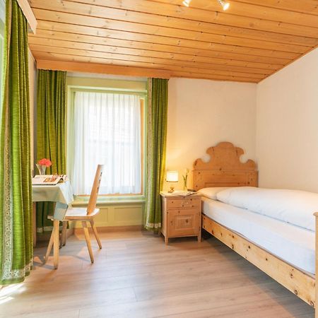 Hotel Alpina 策尔内茨 外观 照片